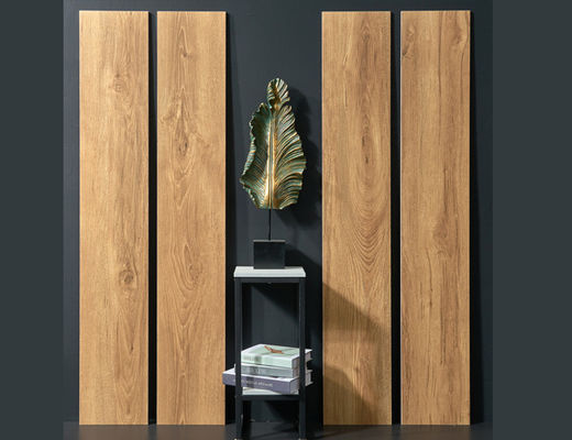 কেনা 250x1500 মিমি কাঠের পোরসেলান টাইলস সাদা শরীর 0.05% W.A অনলাইন উত্পাদন